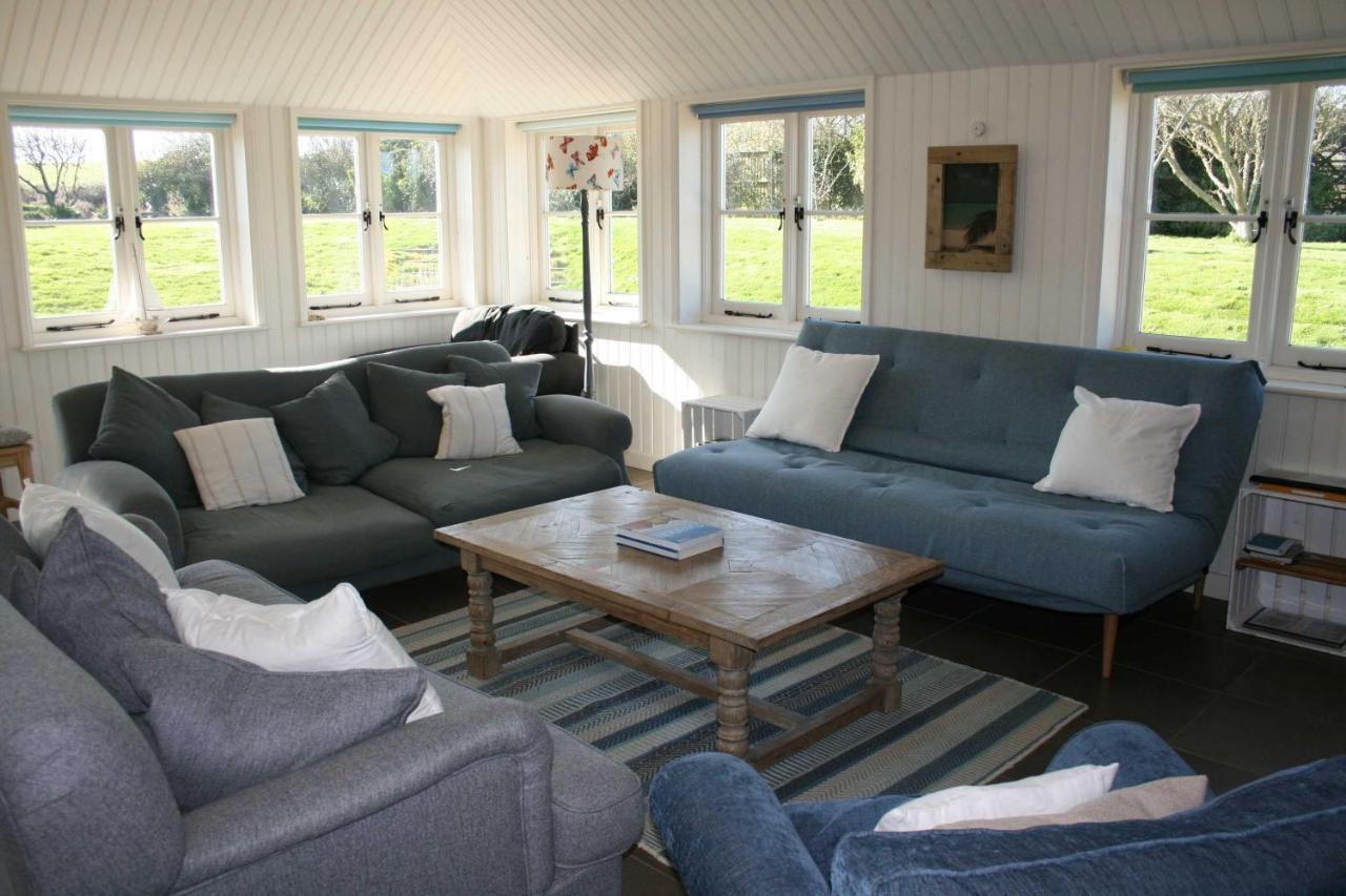 Greystone Cottage - Sea Views, Short Stroll To A Beautiful Sandy Beach Brook  Zewnętrze zdjęcie